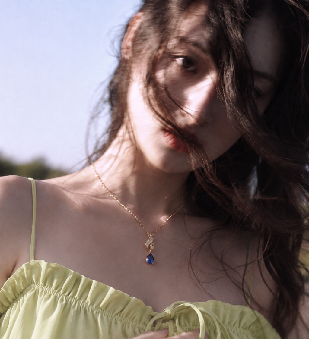 Blue Teardrop Chain Necklace